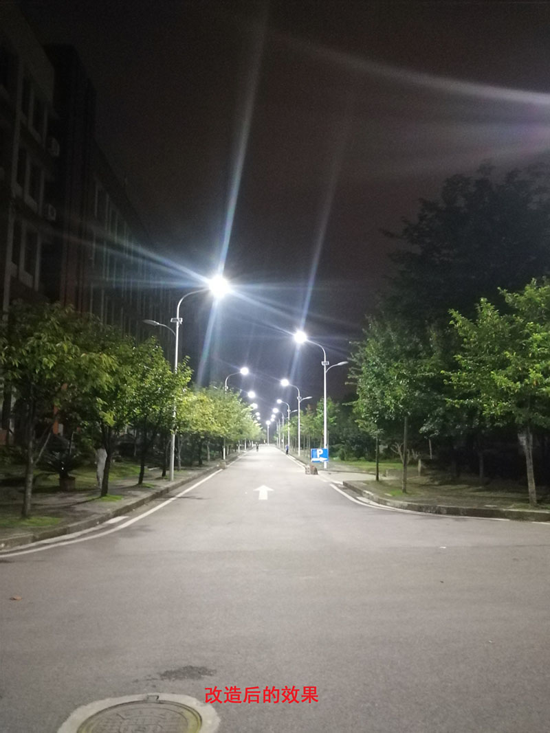 貴州某高校為本校區(qū)內(nèi)600多盞路燈更換LED燈頭及加裝太陽能LORA調(diào)光控制模塊，達到了節(jié)能和智能控制的目的。(圖9)